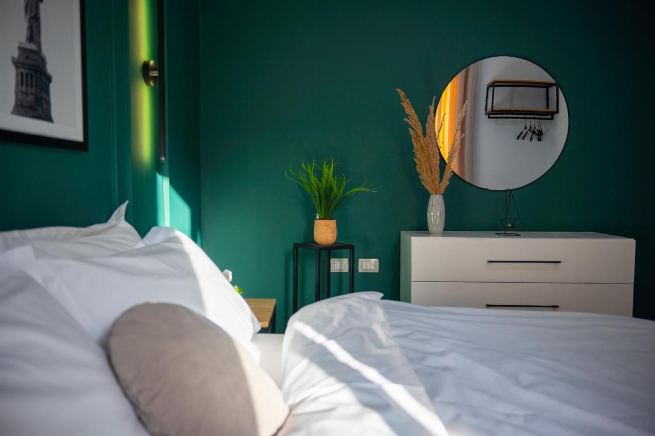 Blloku Area Modern App - The Nest Lägenhet Tirana Exteriör bild