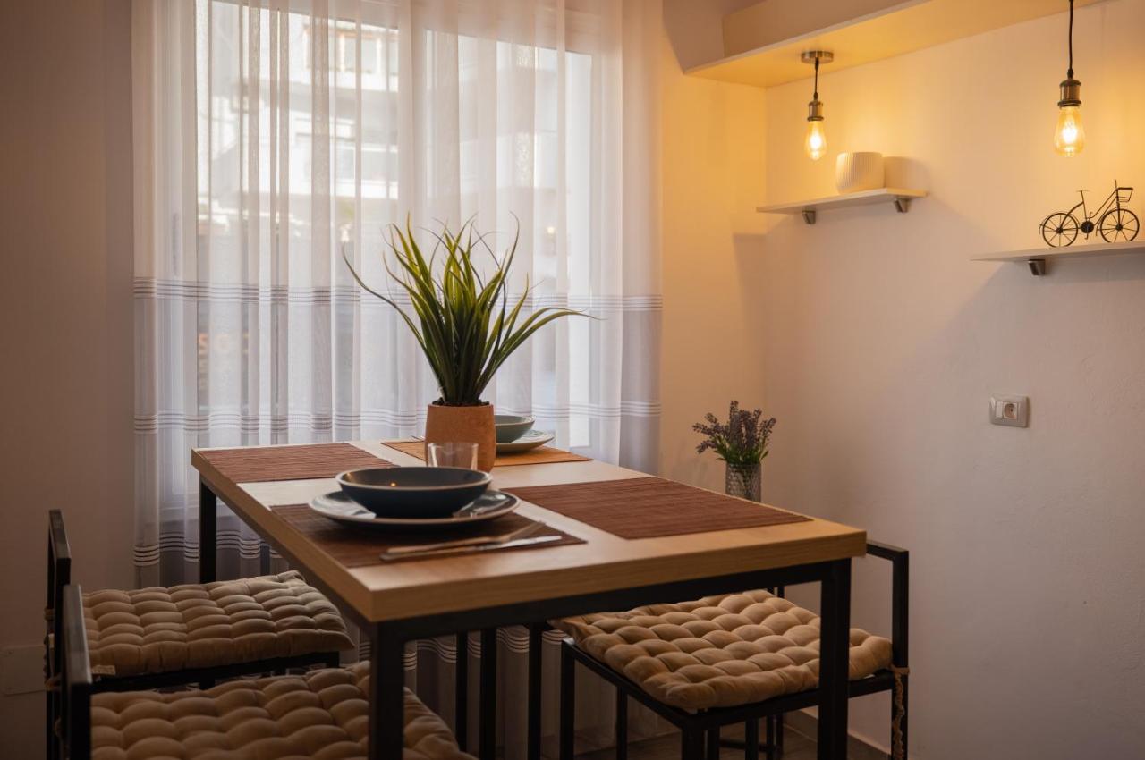 Blloku Area Modern App - The Nest Lägenhet Tirana Exteriör bild